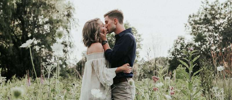 couple making up after a dispute